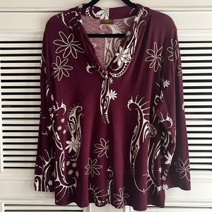 Wahine Toa pre owned woman’s top.